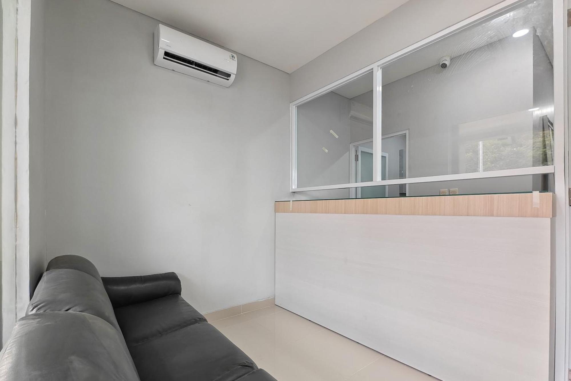 Urbanview Green Lake Sunter Residence Jakarta Ngoại thất bức ảnh
